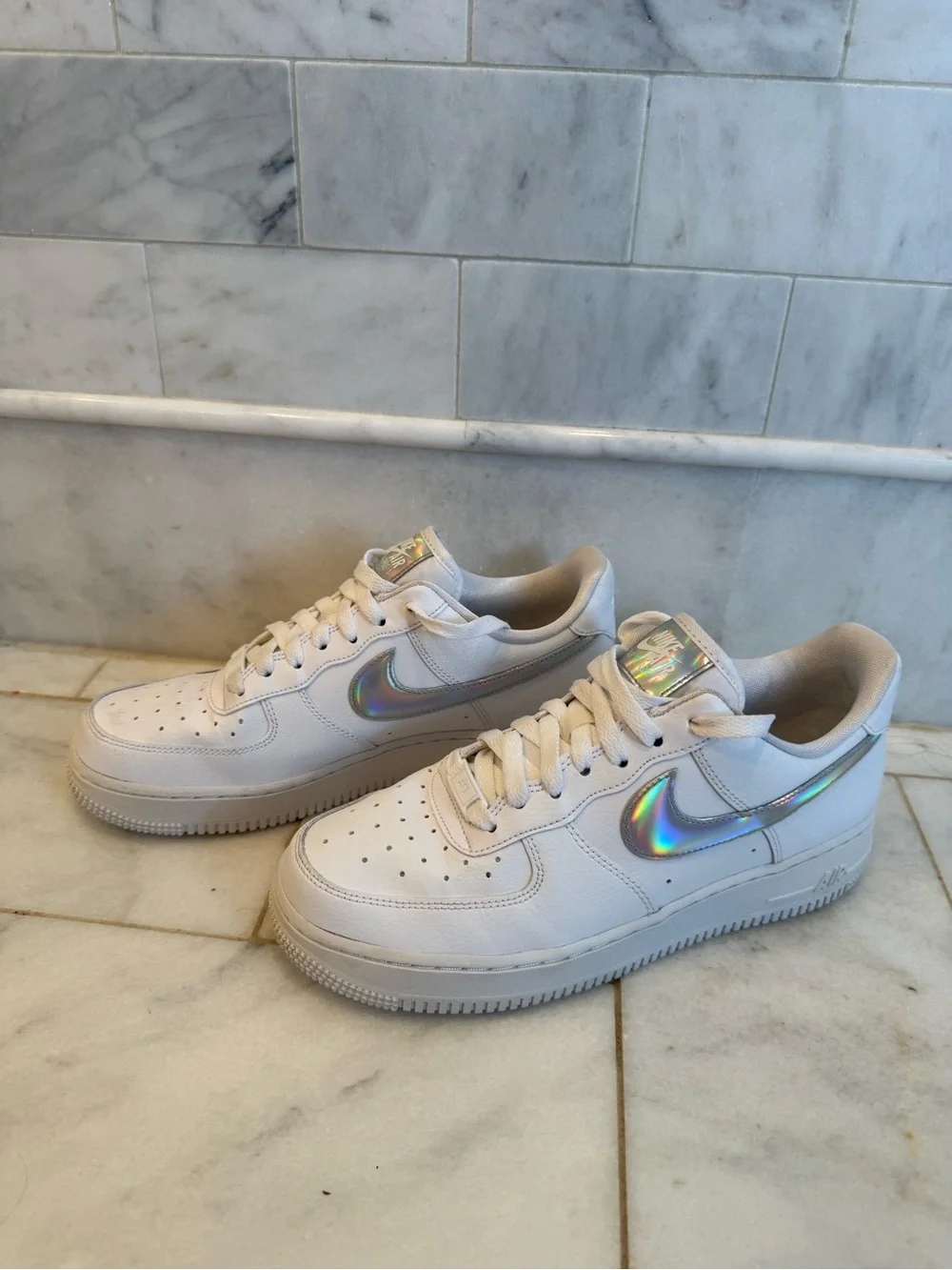 Holographic Nike Air Force 1 low sneakers (white & iridescent)